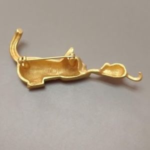 No brand Jewelry - Cat Chasing Playing Mouse Pin Brooch Goldtone No brand Jewelry - Cat Chasing Playing Mouse Pin Brooch Goldtone